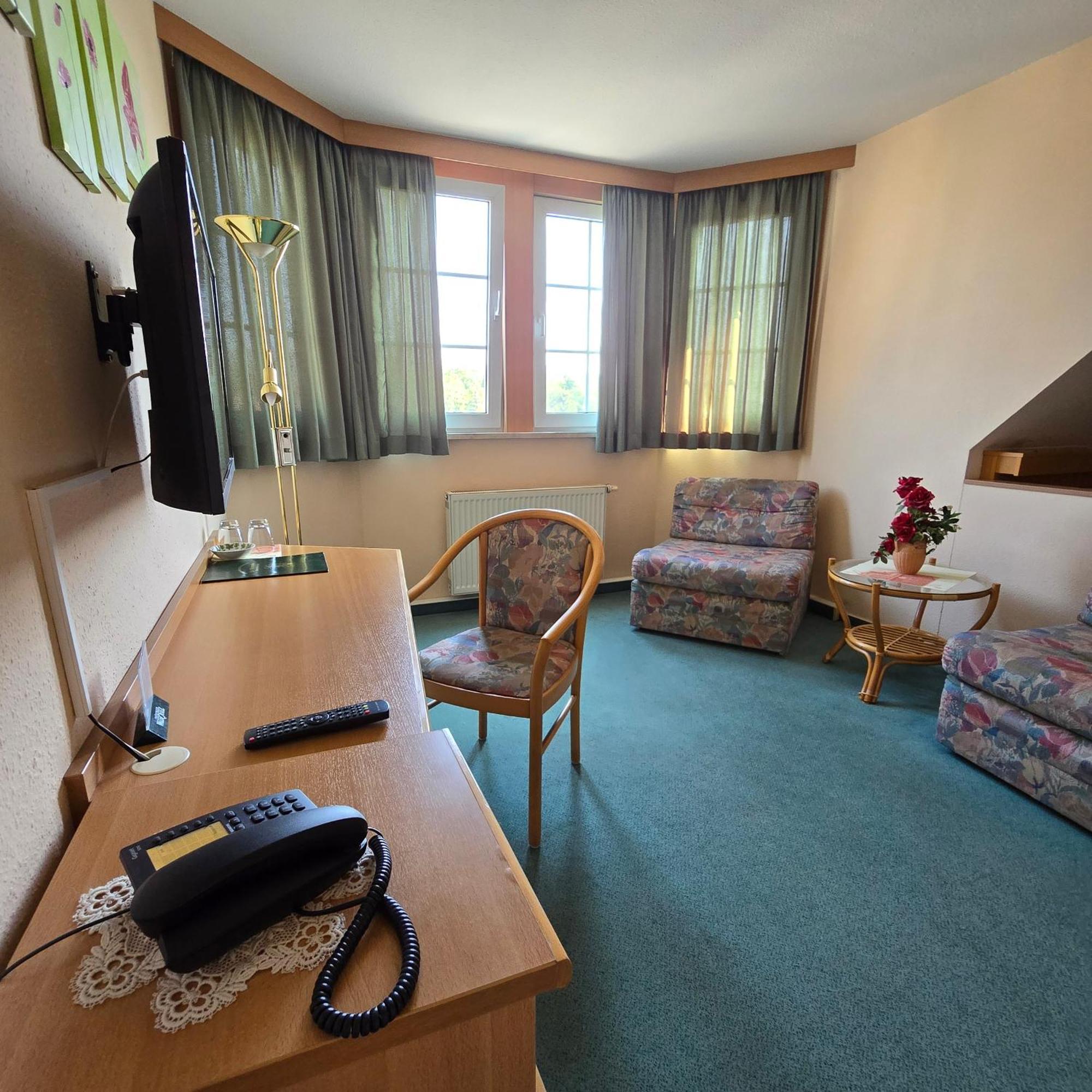 Hotel & Restaurant Zur Weintraube Ена Экстерьер фото