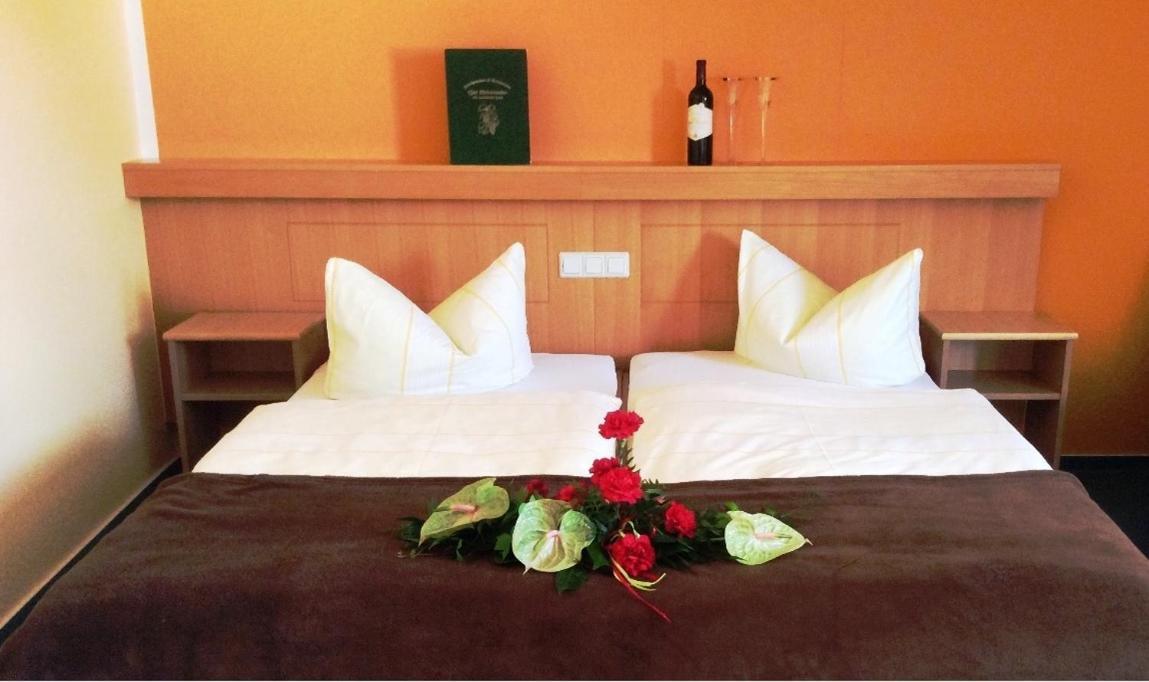 Hotel & Restaurant Zur Weintraube Ена Экстерьер фото